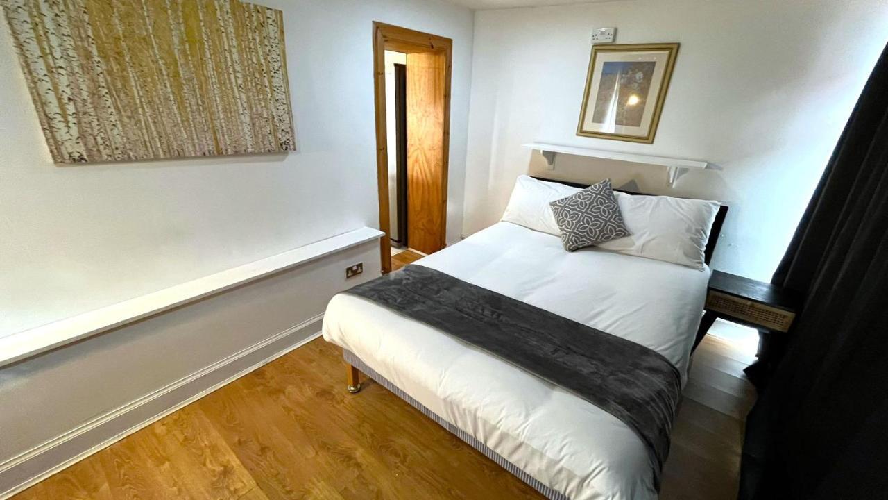 Elegant 2 Bedroom Chalet إدنبرة المظهر الخارجي الصورة